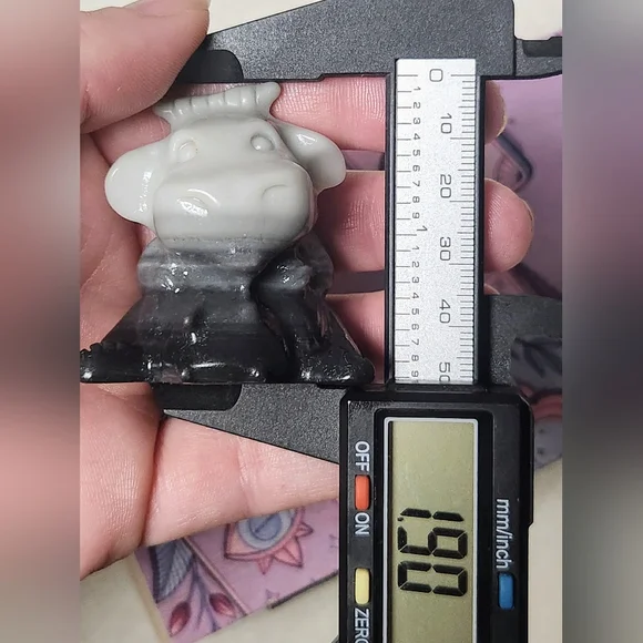 Natural Carved Tai Chi Jasper Cow,Crystal Highland,Crystal Animal. - Picture 6 of 7